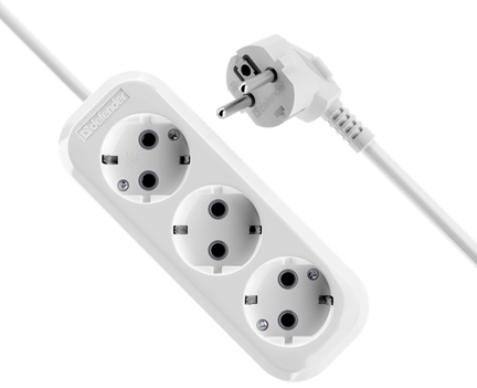 Удлинитель с заземлением Defender R330 16 А, 15 м, 3 розетки, белый