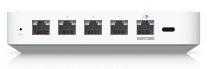 Маршрутизатор Ubiquiti UniFi Cloud Gateway Ultra (UCG-Ultra), 4xGb LAN, 1x2.5GbE LAN, 2x2.5 GbE WAN, UCB-C power