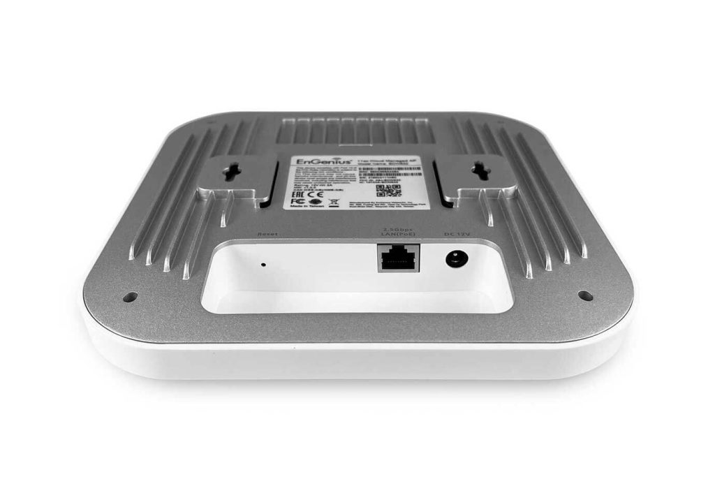 EnGenius Cloud Managed AP Indoor Dual Band 11ax 1148+2400Mbps 4T4R 2.5GbE PoE.at(+) 3dBi ia Scanning Radio BLE (ECW230S/KZ)