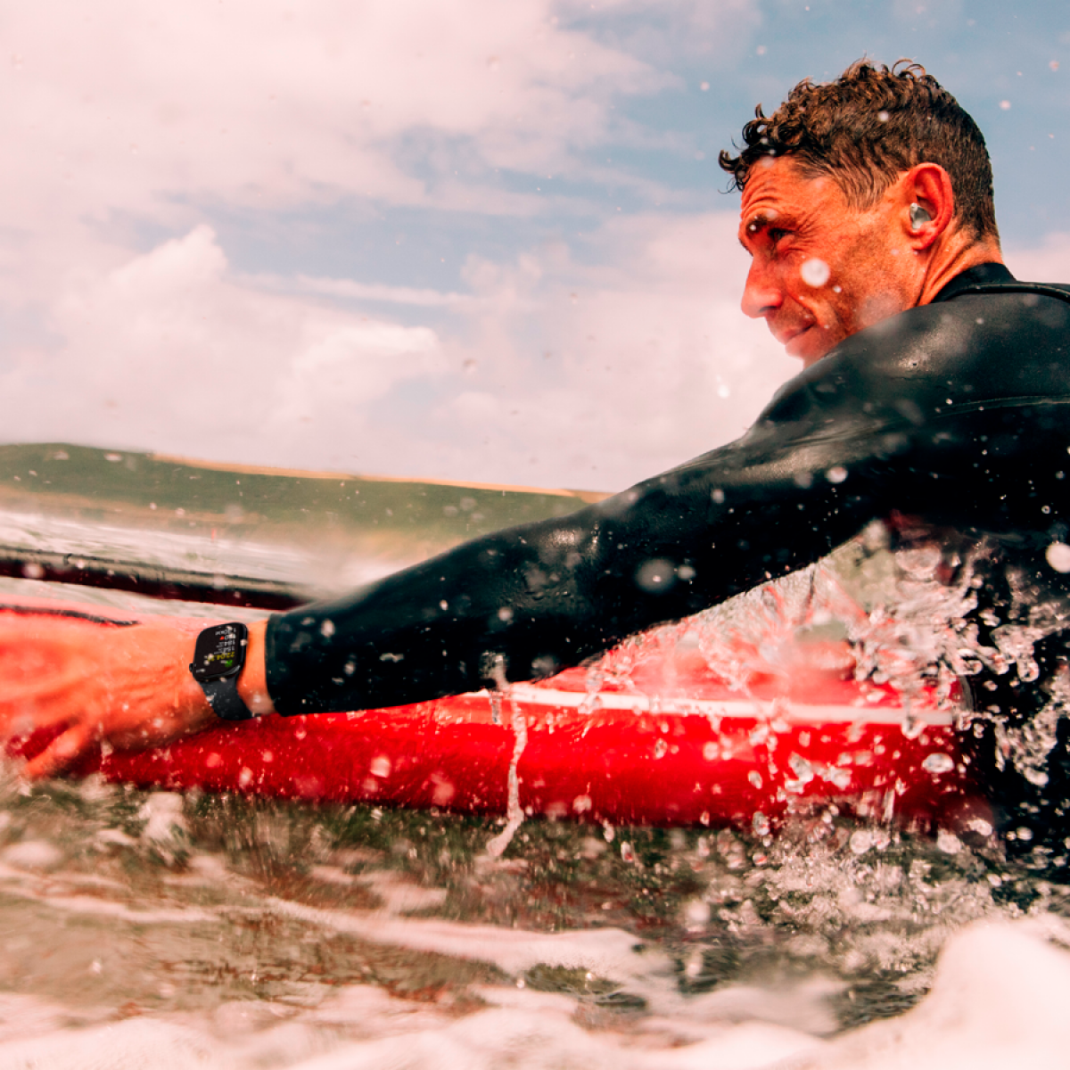 Apple Watch Series 10 GPS 46mm Jet Black Aluminium Case (MWWP3QI/A) Black Sport Band - S/M,Model A2999