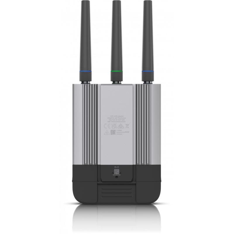 Сетевой маршрутизатор Ubiquiti Mobile Router Industrial (UMR-Industrial)