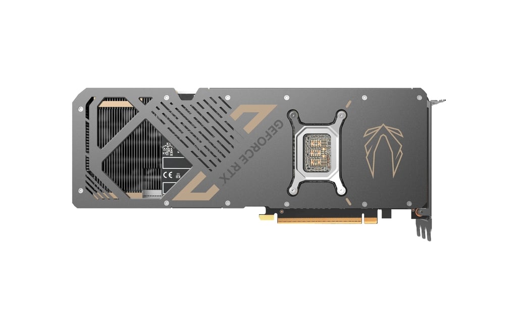 Видеокарта Zotac GAMING RTX 5080 SOLID CORE (ZT-B50800D2-10P) [16 ГБ, GDDR7, 256 бит, HDMI, DisplayPort (3 шт)]