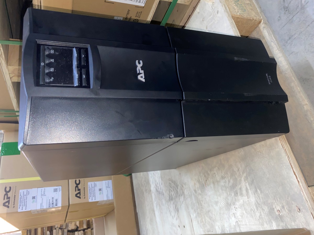 APC Smart-UPS 2200VA LCD 230V SmartConnect (SMT2200IC/def)