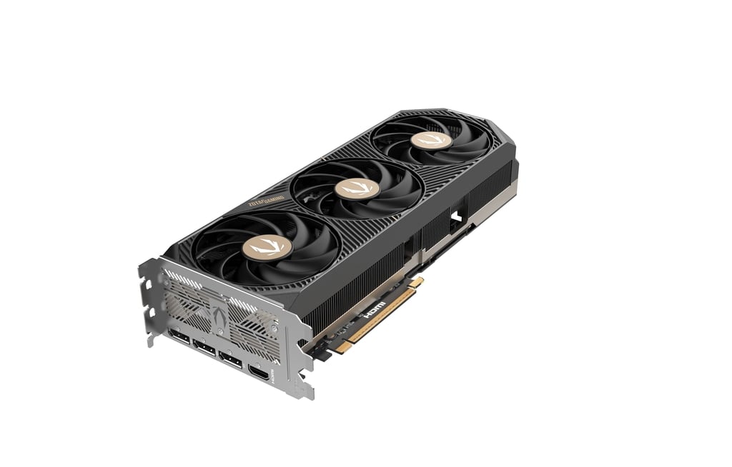 Видеокарта Zotac GAMING RTX 5080 SOLID CORE (ZT-B50800D2-10P) [16 ГБ, GDDR7, 256 бит, HDMI, DisplayPort (3 шт)]