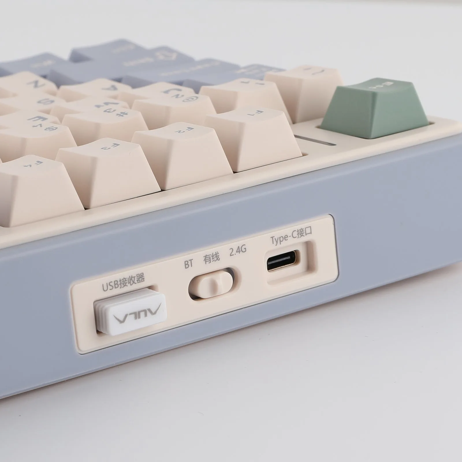 Клавиатура Aula F75 [механическая, проводная + беспроводная, RGB подсветка, Leobog Graywood V3, фиолетовая]