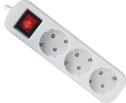 Удлинитель DEFENDER S330, 3.0 м, 3 розетки