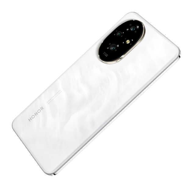 Супертонкий корпус удобно лежит в ладони