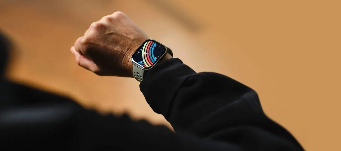 Яркий1.97" AMOLED-дисплейЯркий1.97" AMOLED-дисплей