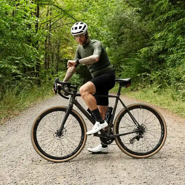 3 недели срок службы аккумулятора