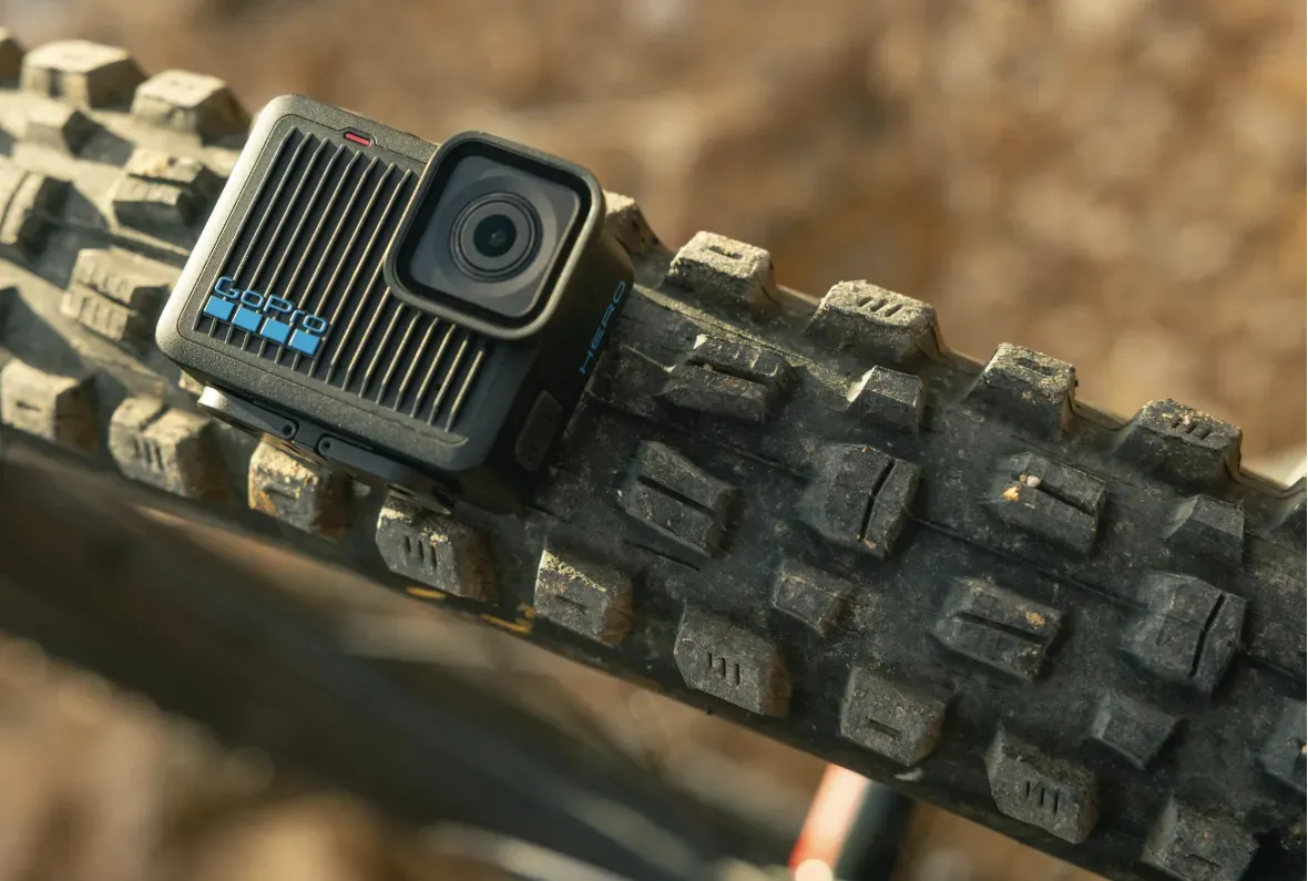 Прочность + водонепроницаемость на глубине до 5 м