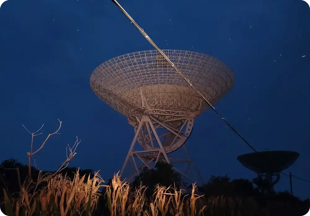 Основная камера 108 Мп: высокая детализация снимков.