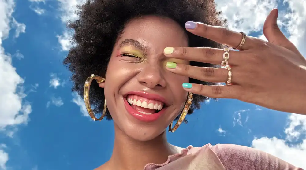 Объектив 50 МП с регулируемой диафрагмой и массивом цветовых фильтров RYYB