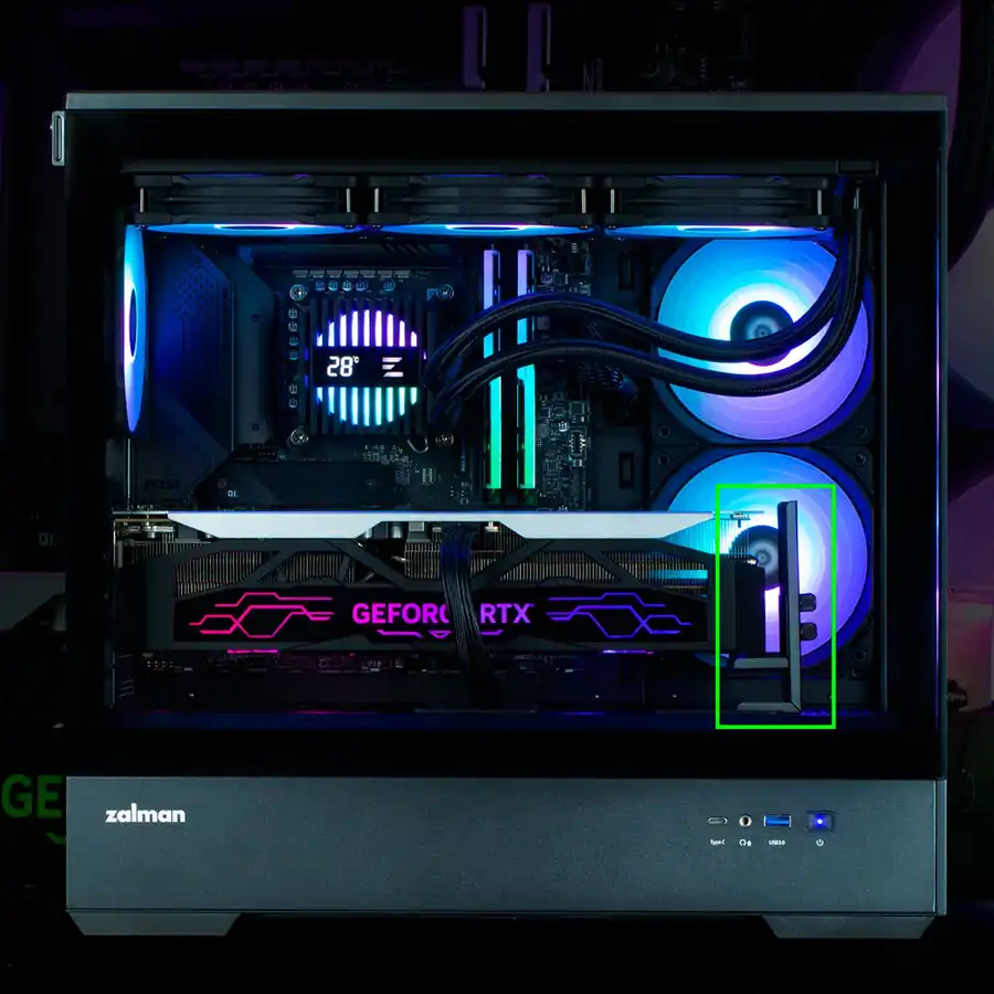 В комплект входит специальный кронштейн для видеокарты.