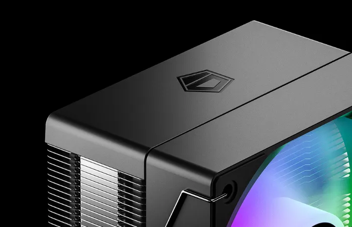 ГЛАДКИЙ И БЛЕСТЯЩИЙ