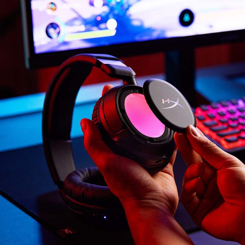 Расширенная настраиваемая RGB-подсветка и сменные накладки на наушники