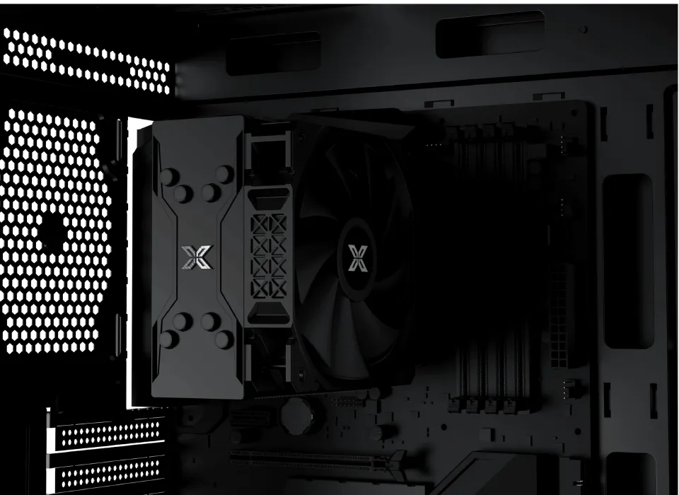 Зазор для установки процессорного кулера составляет до 165 мм.